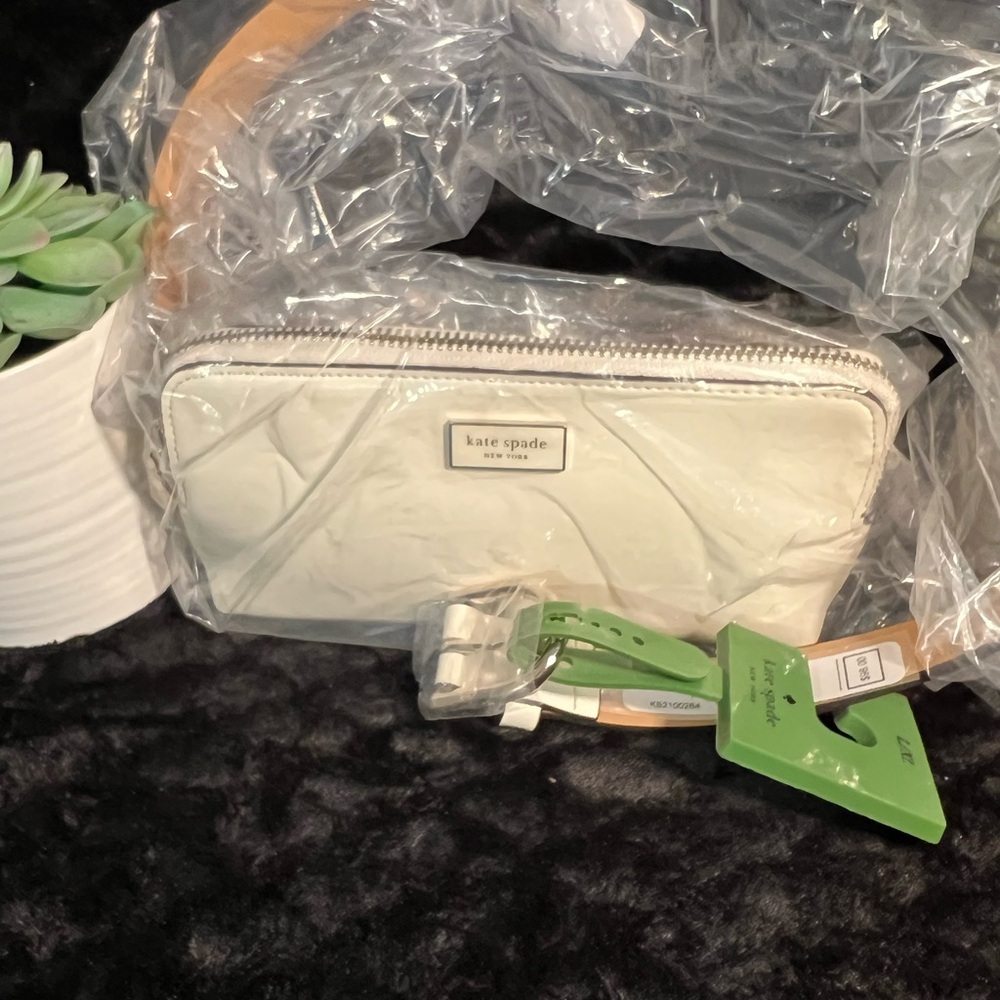 Kate Spade Belt Bag Leather Cream SZ-L-XL - Picture 6 of 6